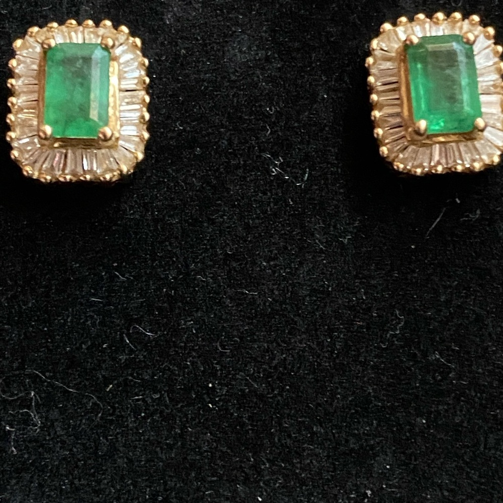 Emerald and Diamond Earrings in 14K gold